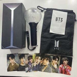 BTS Official Light Stick V3 - White/Black